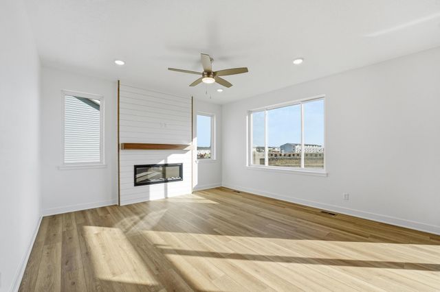 975 11th Street, Waukee, IA 50263