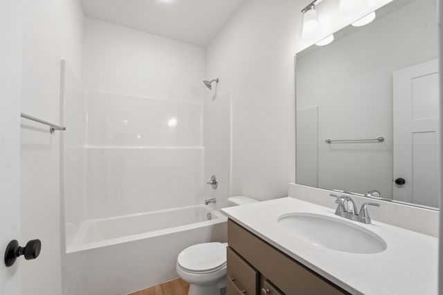 975 11th Street, Waukee, IA 50263