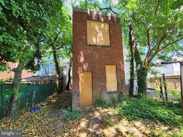 1317 U ST SE, Washington, DC 20020