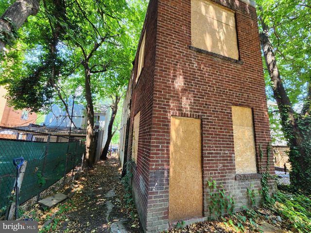 1317 U ST SE, Washington, DC 20020