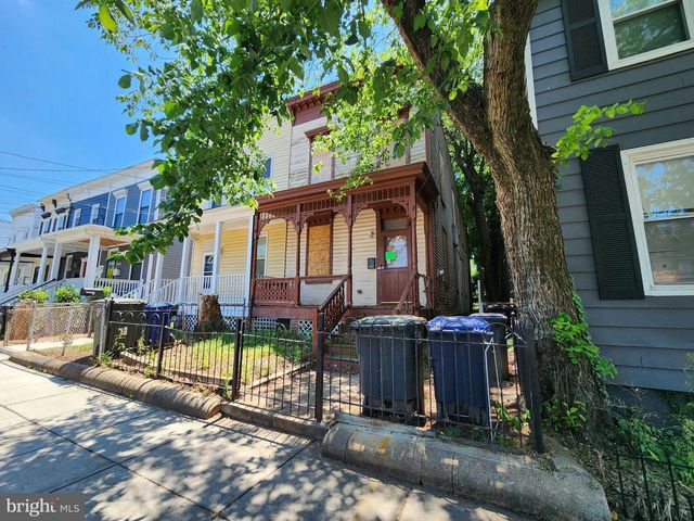 1317 U ST SE, Washington, DC 20020