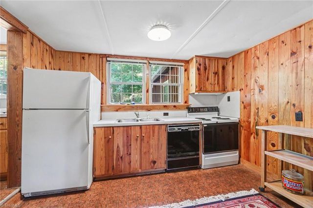 1589 Warf Road, Lexington, NC 27292