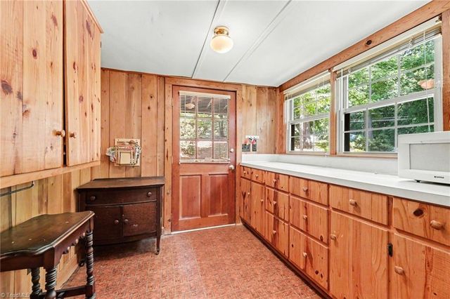 1589 Warf Road, Lexington, NC 27292