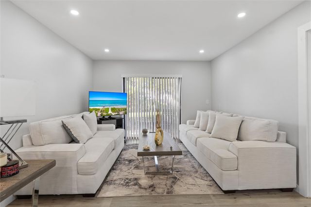 1335 NW 94th Way 1335, Coral Springs, FL 33071