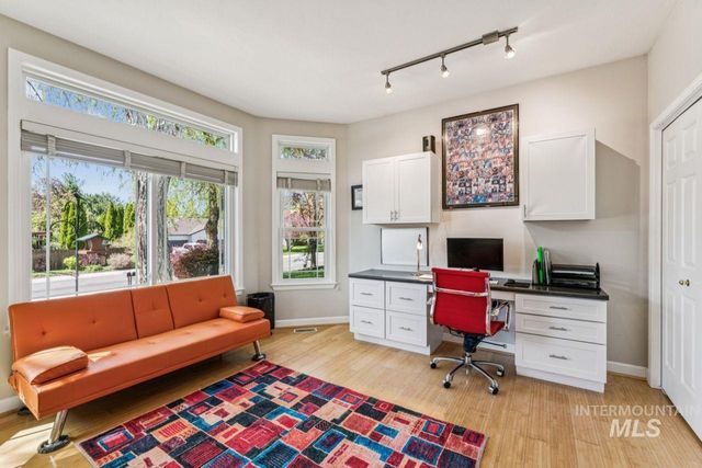 10220 N Palisades Way, Boise, ID 83714