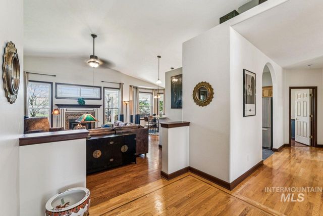 10220 N Palisades Way, Boise, ID 83714