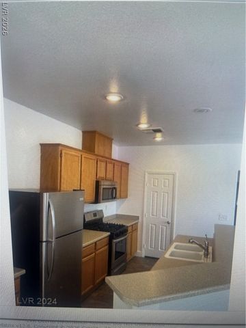 1358 Crystal Hill Lane 3, Henderson, NV 89012