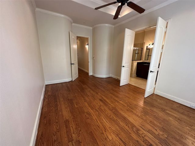 6353 Richmond Avenue 121, Houston, TX 77057