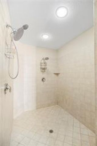 8500 NE 99th Terrace, Kansas City, MO 64157