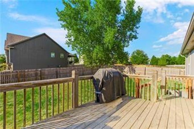 8500 NE 99th Terrace, Kansas City, MO 64157