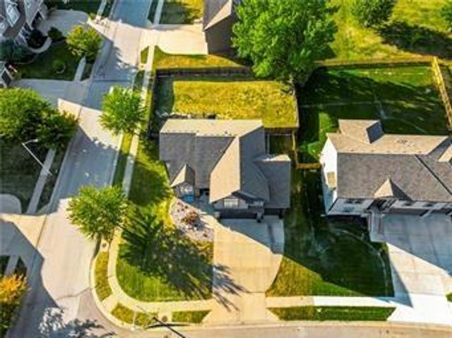 8500 NE 99th Terrace, Kansas City, MO 64157