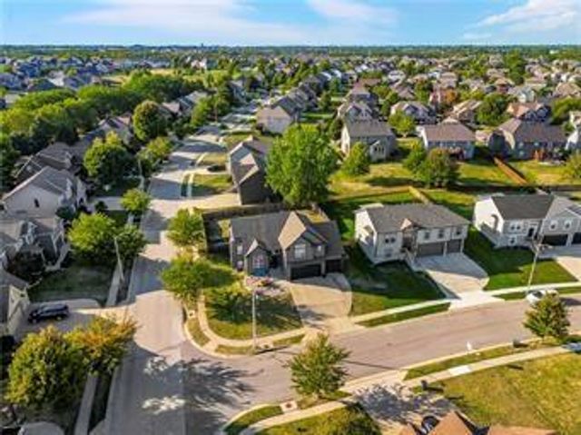 8500 NE 99th Terrace, Kansas City, MO 64157