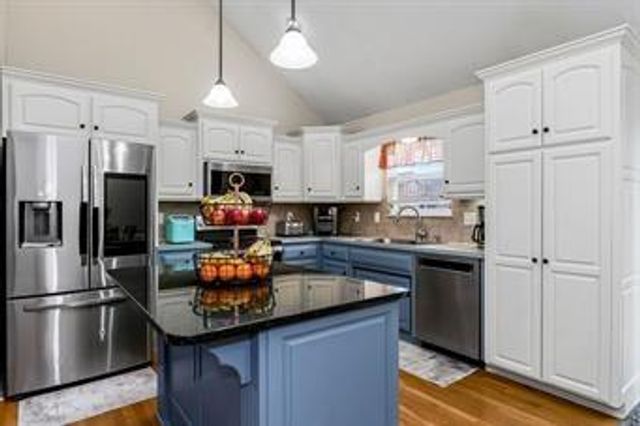 8500 NE 99th Terrace, Kansas City, MO 64157