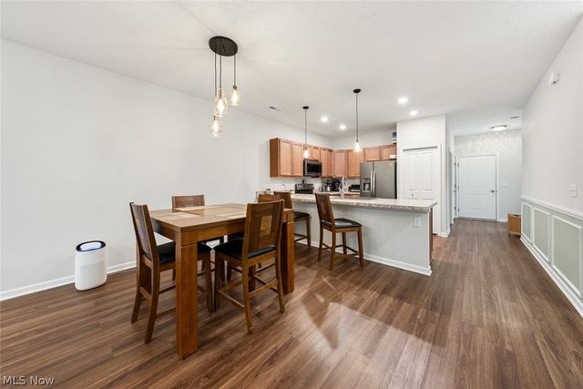 124 Acorn Lane, Elyria, OH 44035