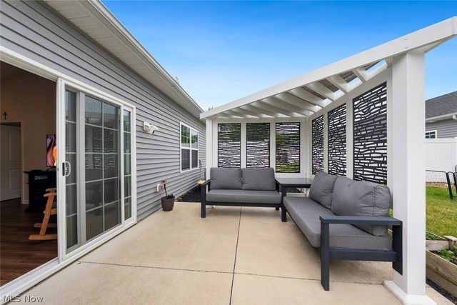 124 Acorn Lane, Elyria, OH 44035