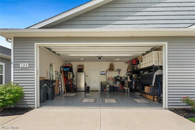 124 Acorn Lane, Elyria, OH 44035