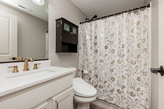 5119 NE Jan Rose Parkway, Ankeny, IA 50021