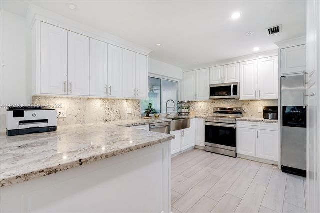 26105 SW 193rd Ave, Homestead, FL 33031