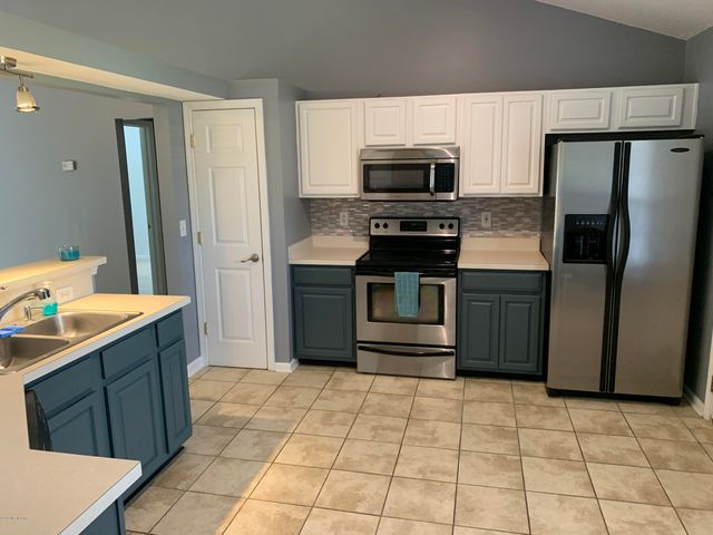 12018 SUNCHASE Drive, Jacksonville, FL 32246