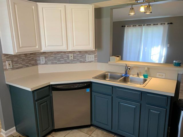 12018 SUNCHASE Drive, Jacksonville, FL 32246