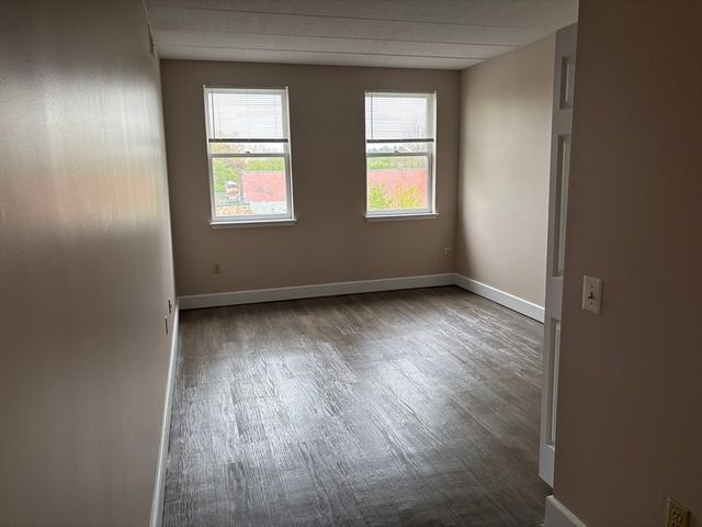 34 Sumner Ave 411, Springfield, MA 01108