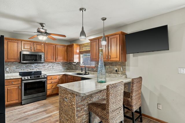 5704 REDWING DR, Columbia, MO 65202