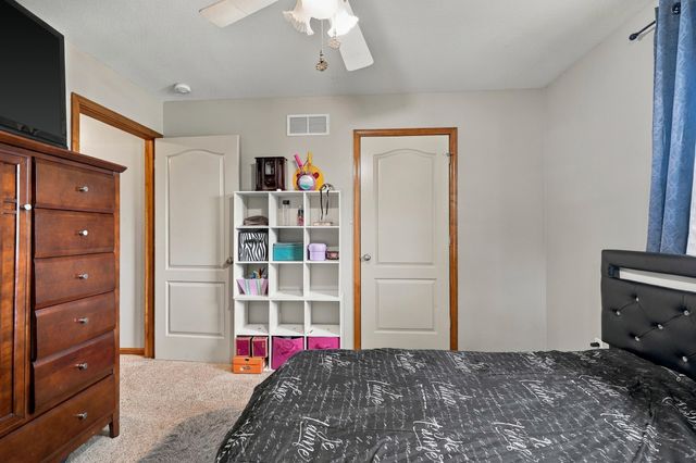 5704 REDWING DR, Columbia, MO 65202