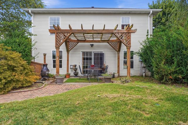 5704 REDWING DR, Columbia, MO 65202