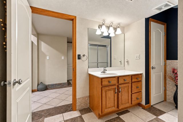 5704 REDWING DR, Columbia, MO 65202