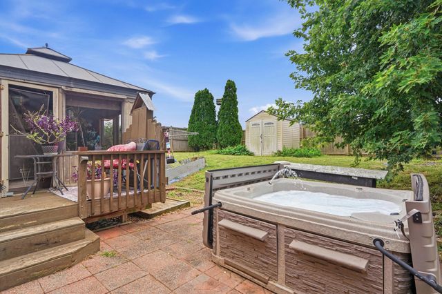 5704 REDWING DR, Columbia, MO 65202