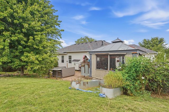 5704 REDWING DR, Columbia, MO 65202