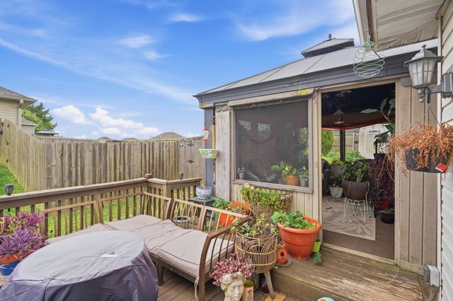 5704 REDWING DR, Columbia, MO 65202
