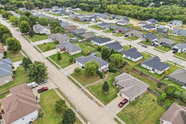 5704 REDWING DR, Columbia, MO 65202