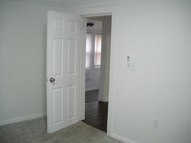 145 E Farmer Street, Independence, MO 64050