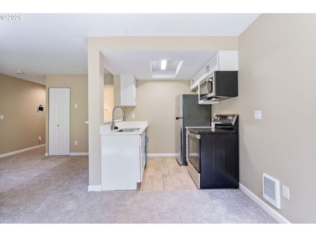 9967 Se TALBERT St, Clackamas, OR 97015