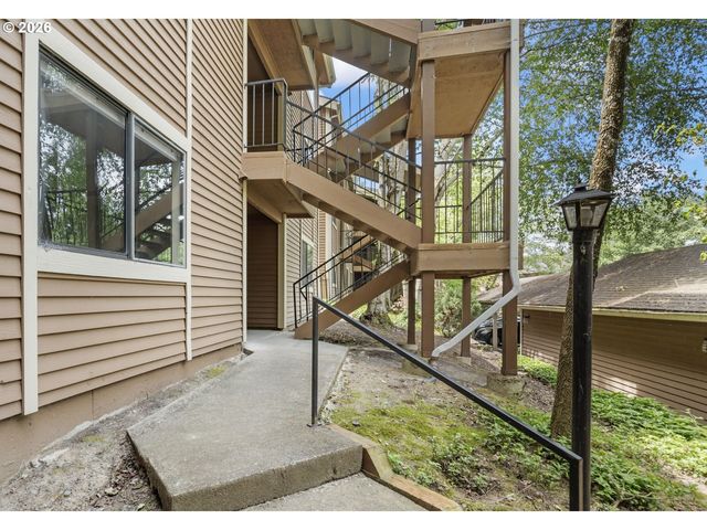 9967 Se TALBERT St, Clackamas, OR 97015