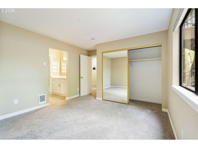 9967 Se TALBERT St, Clackamas, OR 97015