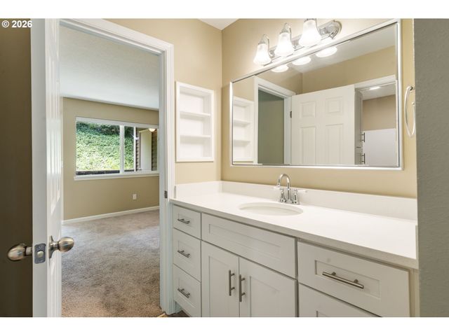 9967 Se TALBERT St, Clackamas, OR 97015