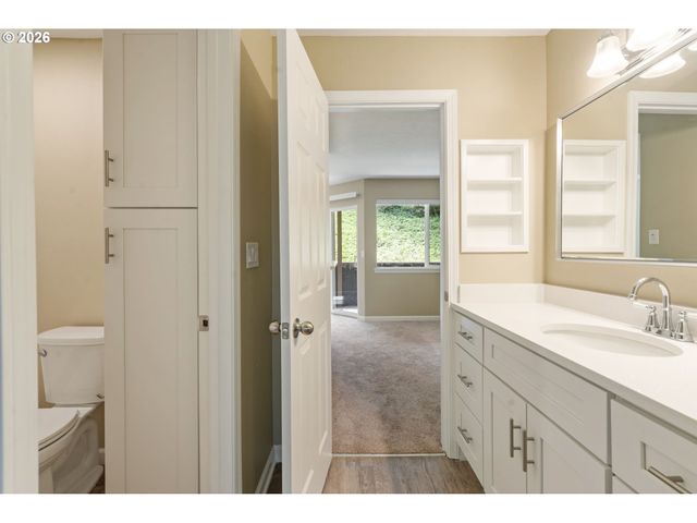 9967 Se TALBERT St, Clackamas, OR 97015