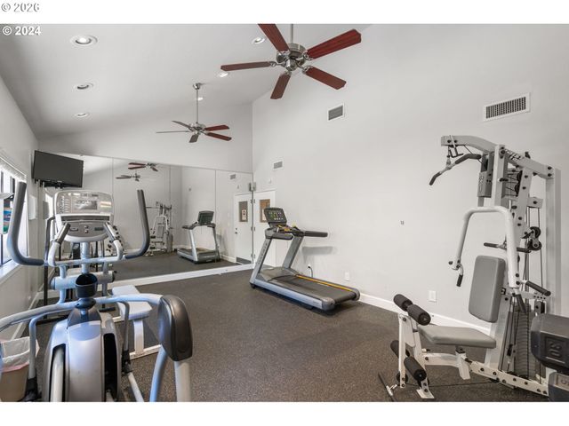 9967 Se TALBERT St, Clackamas, OR 97015