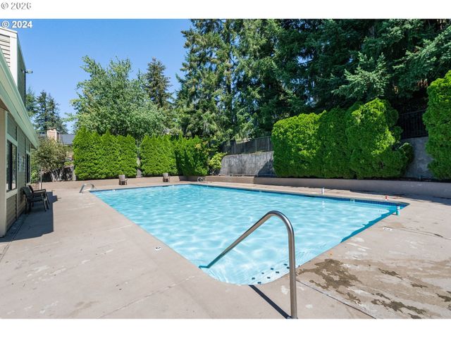 9967 Se TALBERT St, Clackamas, OR 97015