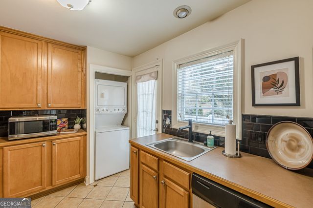 3480 Victoria Street, College Park, GA 30337