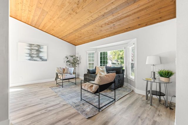 1209 Buckboard Dr, Lincoln, CA 95648