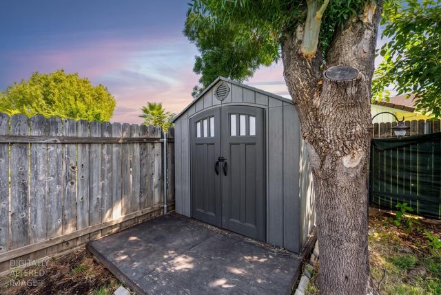 1209 Buckboard Dr, Lincoln, CA 95648