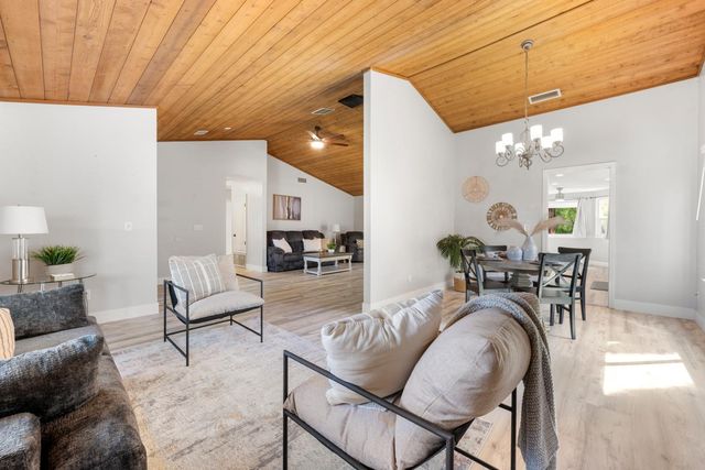 1209 Buckboard Dr, Lincoln, CA 95648