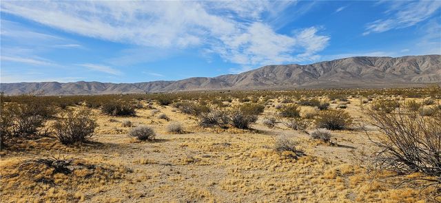 800 Datura Terrace Near, Lucerne Valley, CA 92356