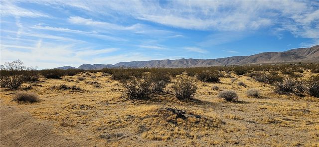 800 Datura Terrace Near, Lucerne Valley, CA 92356