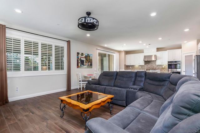 2025 Campo Verde Ct, Escondido, CA 92026