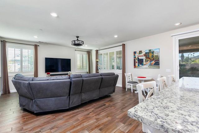 2025 Campo Verde Ct, Escondido, CA 92026