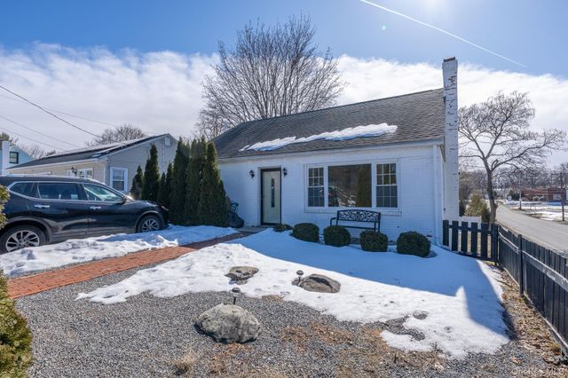 27 Walnut Street, New Windsor, NY 12553